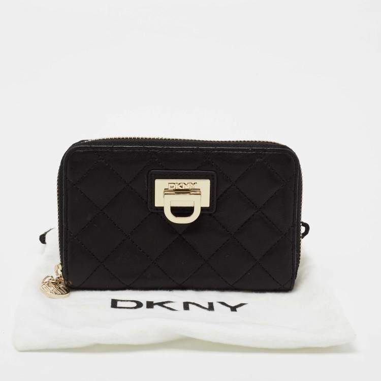 Pre Owned DKNY Black Quilted Leather Zip Around Wallet