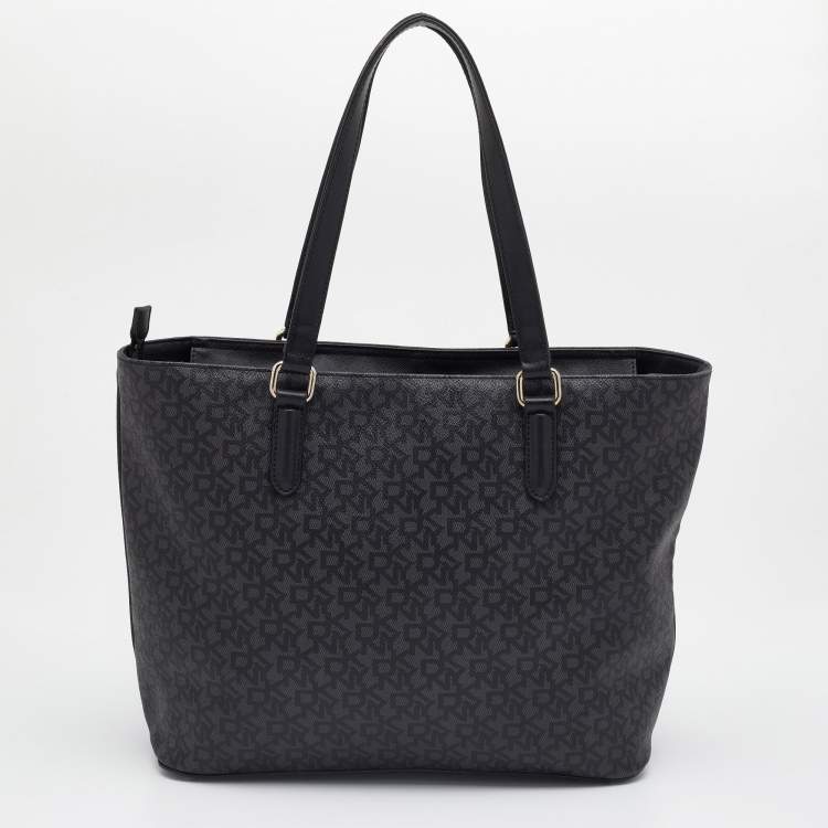 Pre Owned DKNY Black Signature Canvas Tote