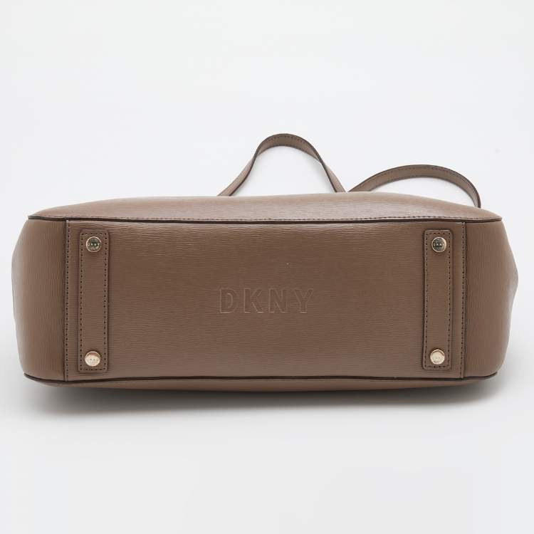 Pre Owned DKNY Brown Leather Bryant Park Chain Tote