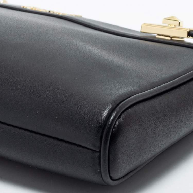 مملوكة مسبقًا DKNY Black Leather Chain Shoulder Bag