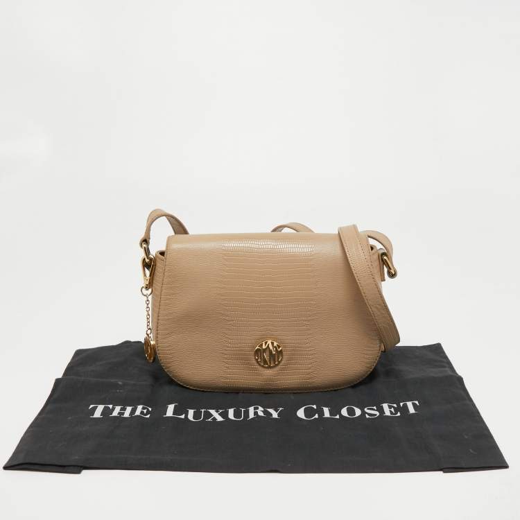 مملوكة مسبقًا Dkny Beige Embossed Leather Crossbody Bag