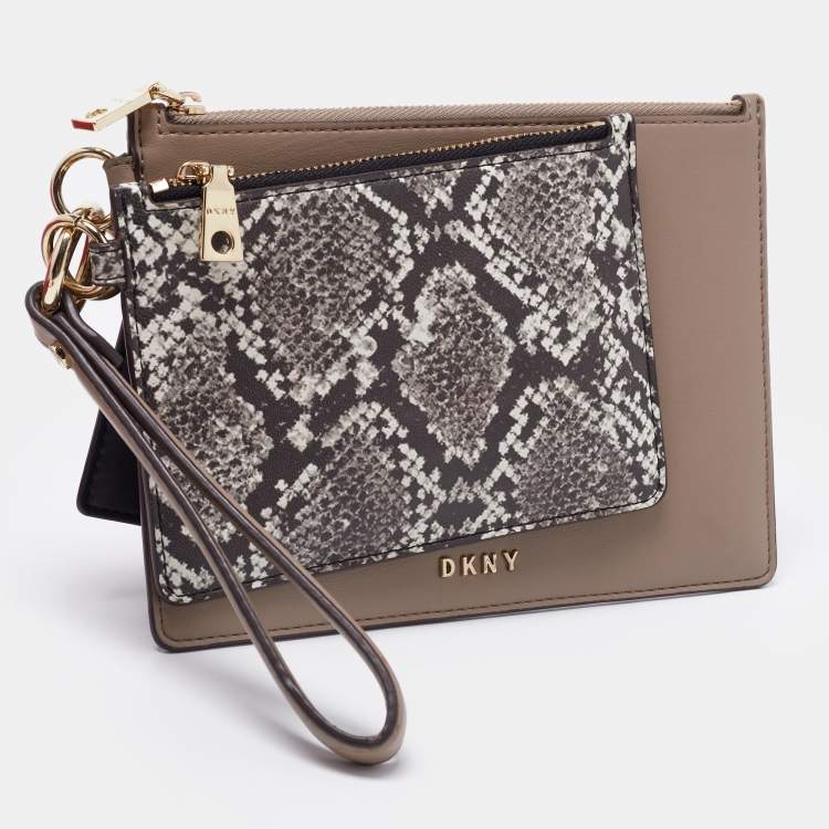 Pre Owned Dkny Beige/Black Leather Triple Wristlet Pouch