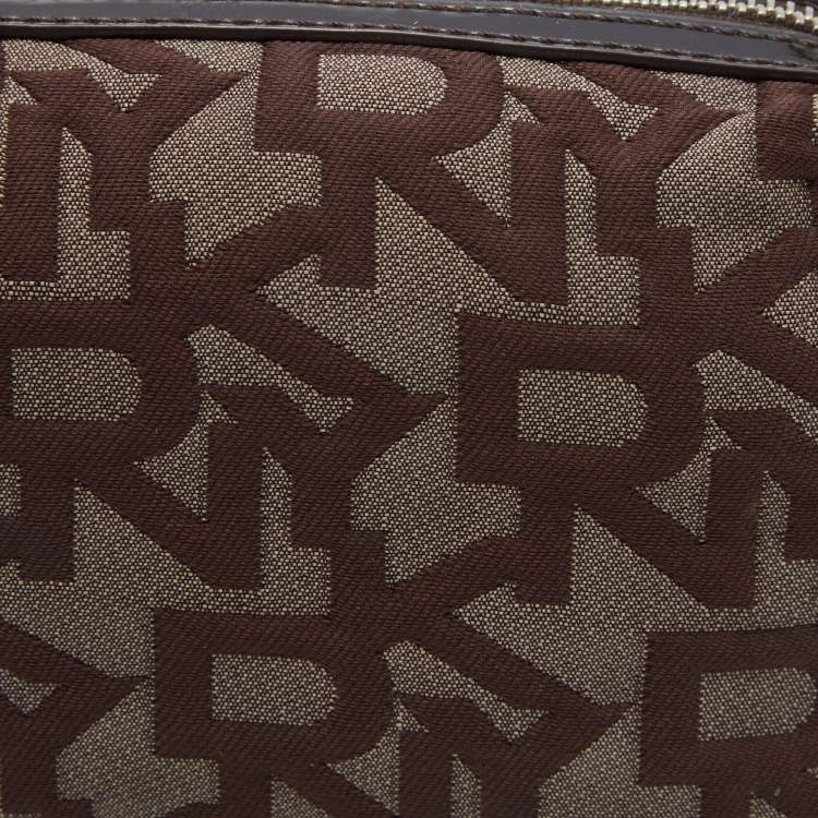 Pre Owned Dkny Brown/Beige Signature Canvas and Patent Leather Pouch