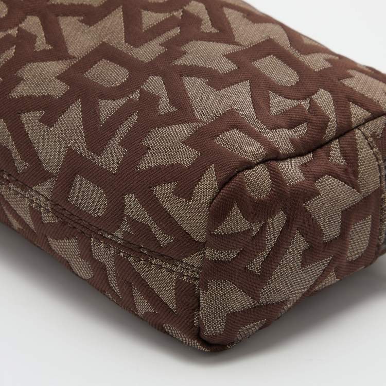 Pre Owned Dkny Brown/Beige Signature Canvas and Patent Leather Pouch