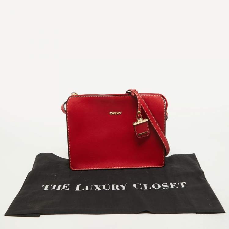Pre Owned Dkny Red Saffiano Leather Bryant Zip Crossbody Bag