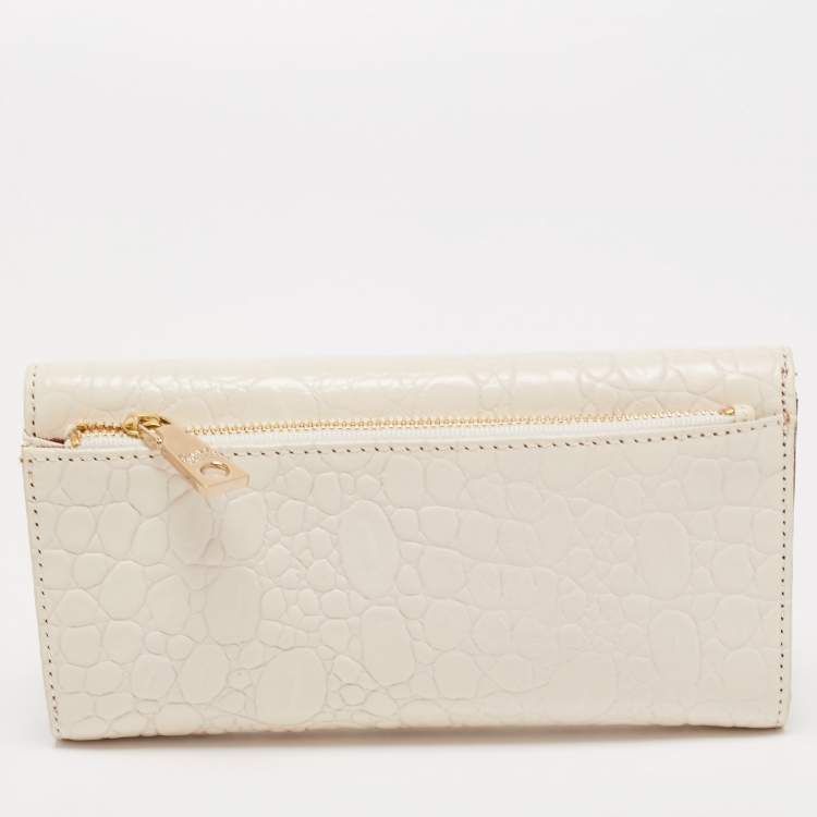 مملوكة مسبقًا Dkny Off White Croc Embossed Leather Flap Continental Wallet