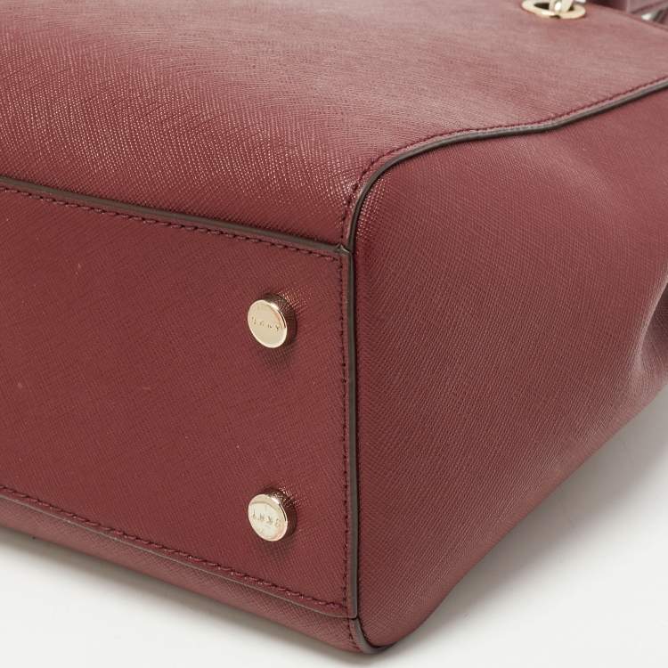 Pre Owned Dkny Burgundy Saffiano Leather Middle Zip Tote