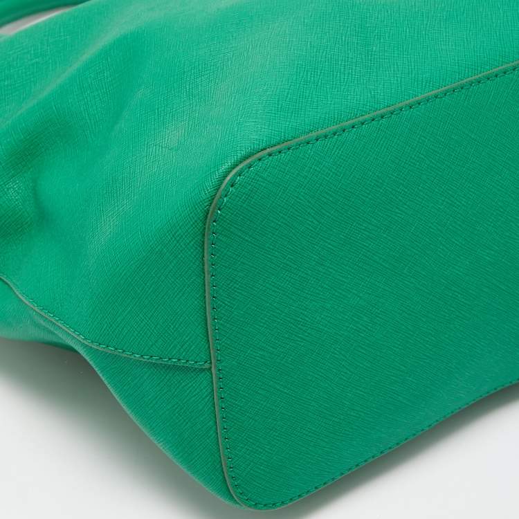 Pre Owned Dkny Green Leather Top Zip  Tote