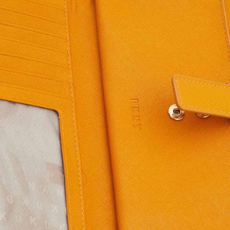 Pre Owned Dkny Mustard Leather Double Zip Crossbody Bag