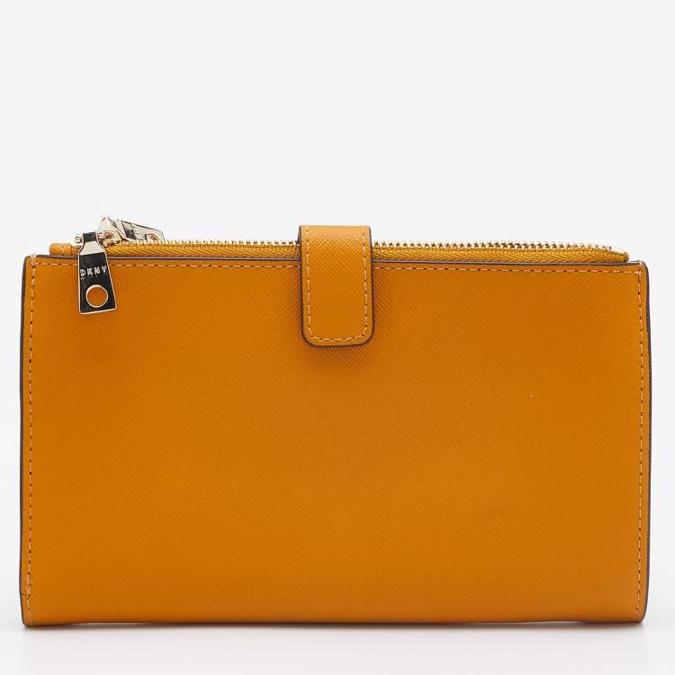 Pre Owned Dkny Mustard Leather Double Zip Crossbody Bag