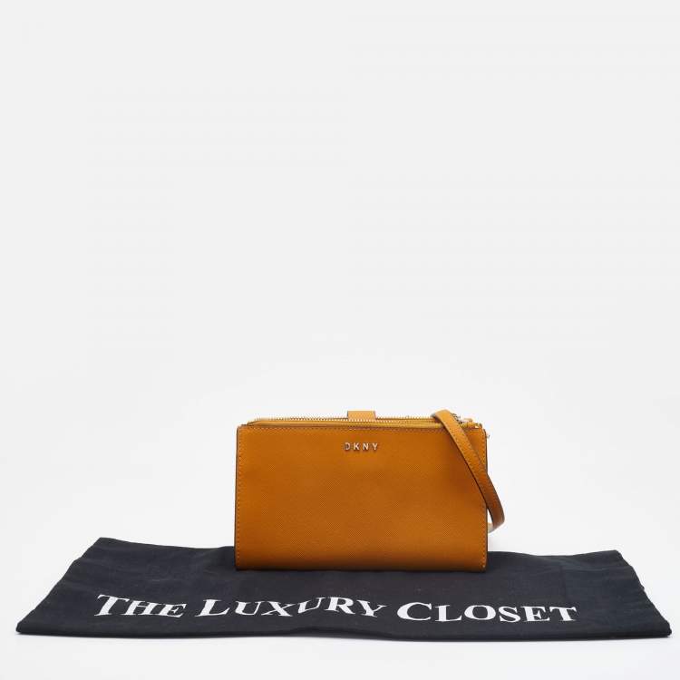 Pre Owned Dkny Mustard Leather Double Zip Crossbody Bag