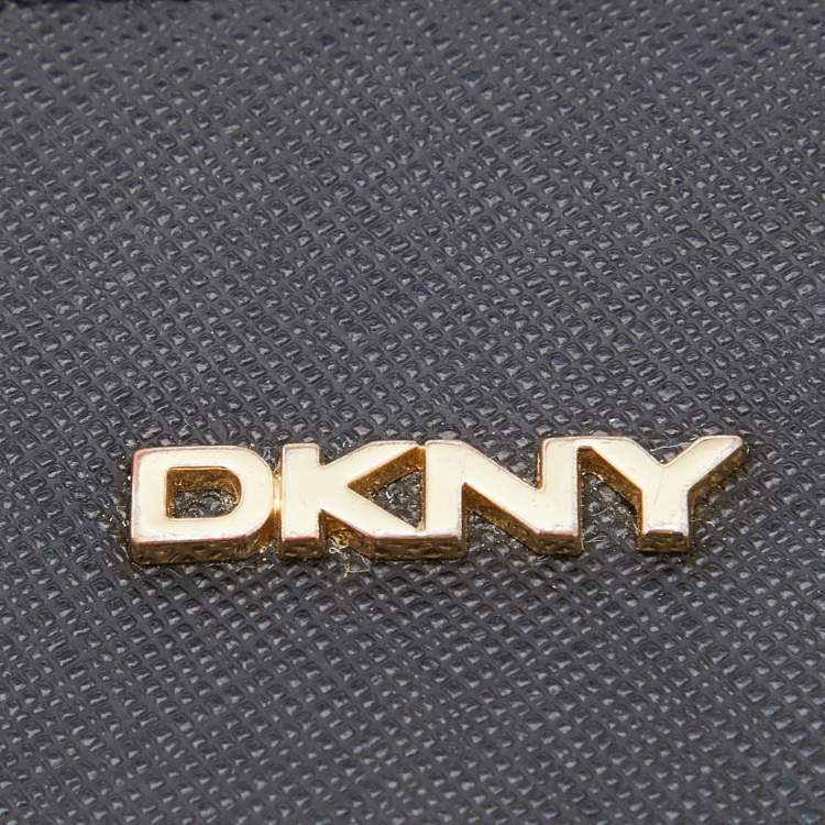 مملوكة مسبقًا Dkny Black Leather Bryant Park Triple Zip Crossbody Bag
