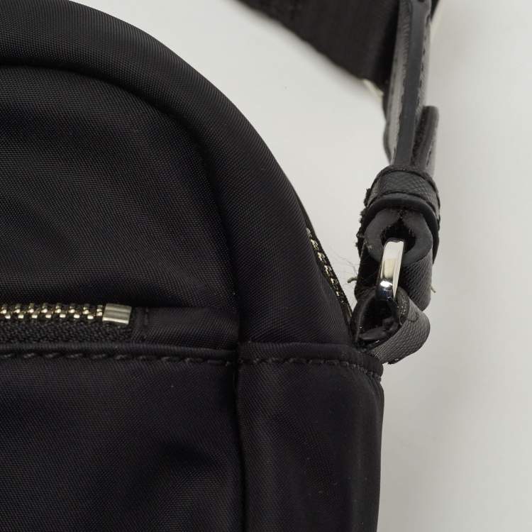 مملوكة مسبقًا DKNY Black Nylon Logo Crossbody Bag