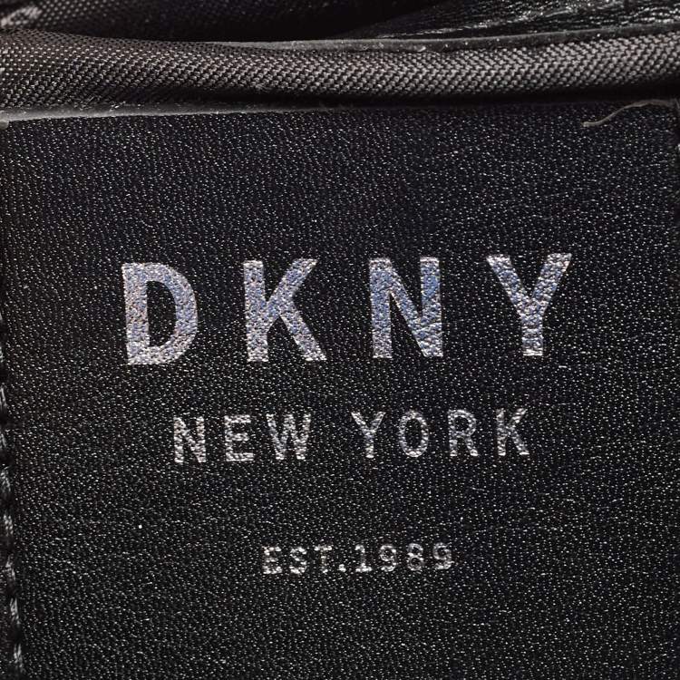 مملوكة مسبقًا DKNY Black Nylon Logo Crossbody Bag