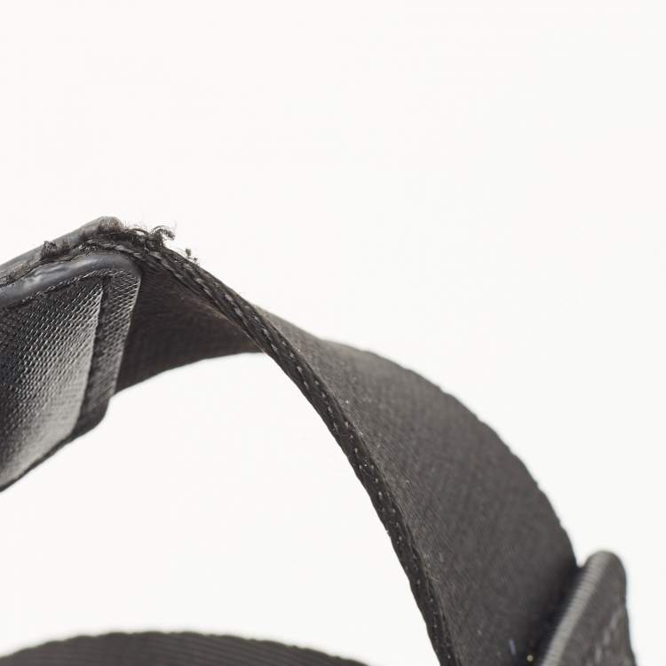 مملوكة مسبقًا DKNY Black Nylon Logo Crossbody Bag