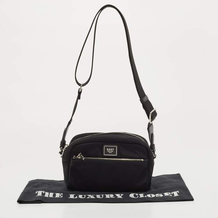 مملوكة مسبقًا DKNY Black Nylon Logo Crossbody Bag
