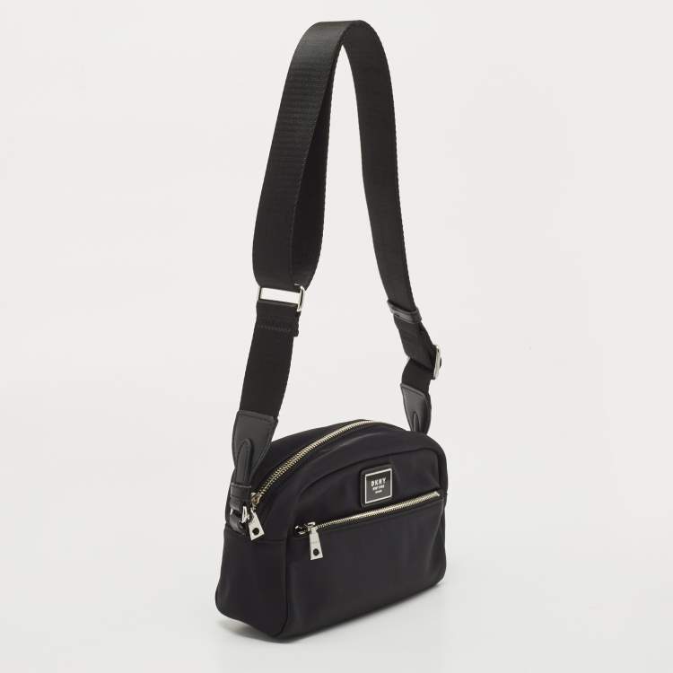 مملوكة مسبقًا DKNY Black Nylon Logo Crossbody Bag