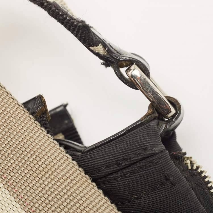 مملوكة مسبقًا Dkny Black Canvas Buckle Embellished Shoulder Bag 