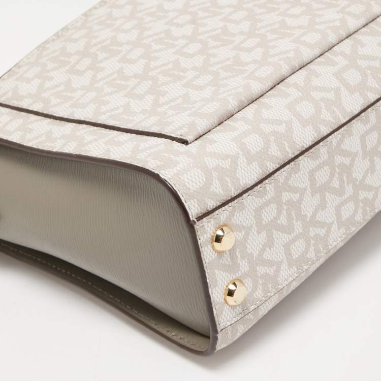Pre Owned Dkny Grey/Beige Signature Coated Canvas and Leather Bryant Crossbody Bag