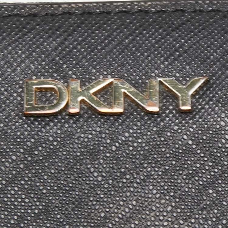 Pre Owned DKNY Black Leather Bryant Park Zip Around Wallet