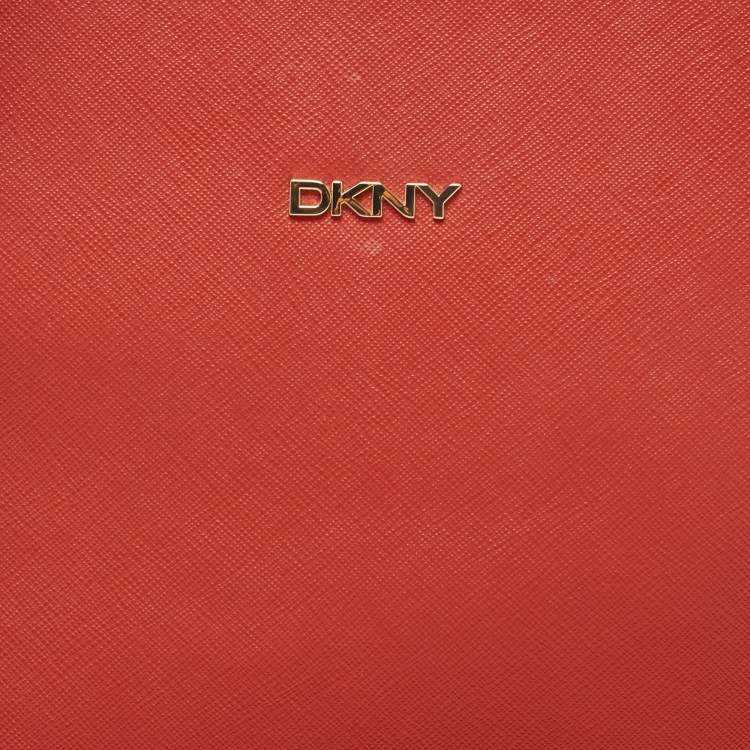 مملوكة مسبقًا DKNY Red Leather Dome Shoulder Bag