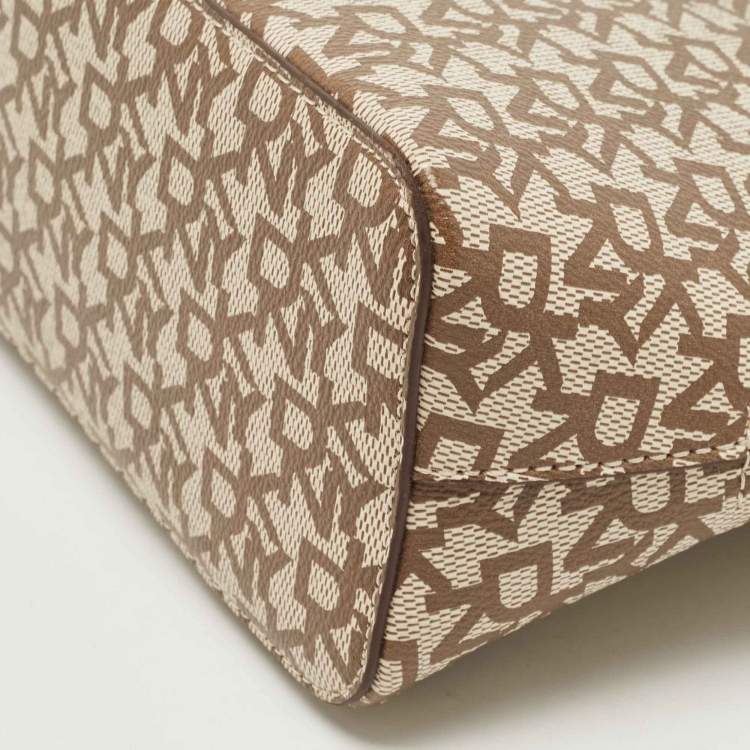 Pre Owned DKNY Beige/Brown Signature Coated Canvas and Leather Chain Shoulder Bag