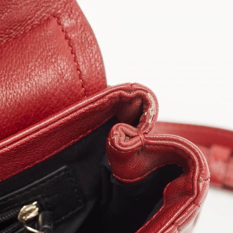 Pre Owned DKNY Red Pinstripe Quilted Leather Gansevoort Top Handle Bag