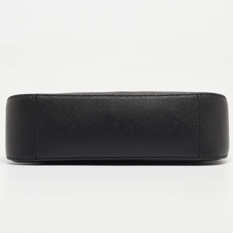 Pre Owned DKNY Black Leather Carol Baguette Bag