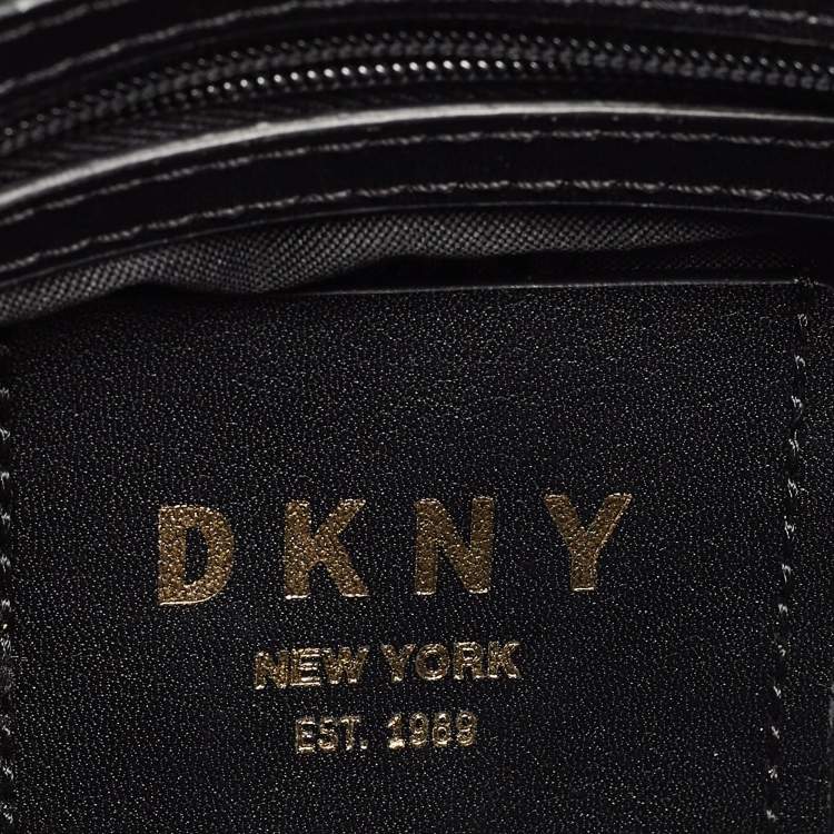 Pre Owned Dkny Burgundy Quilted Leather Gansevoort Crossbody Bag