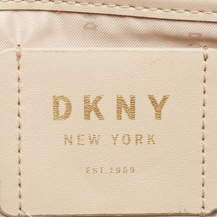 Pre Owned DKNY Beige/Brown Signature Coated Canvas and Leather Top Zip Shopper Tote