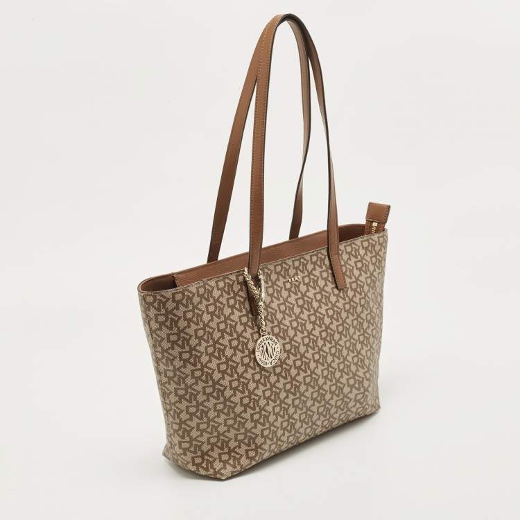 Pre Owned DKNY Beige/Brown Signature Coated Canvas and Leather Top Zip Shopper Tote