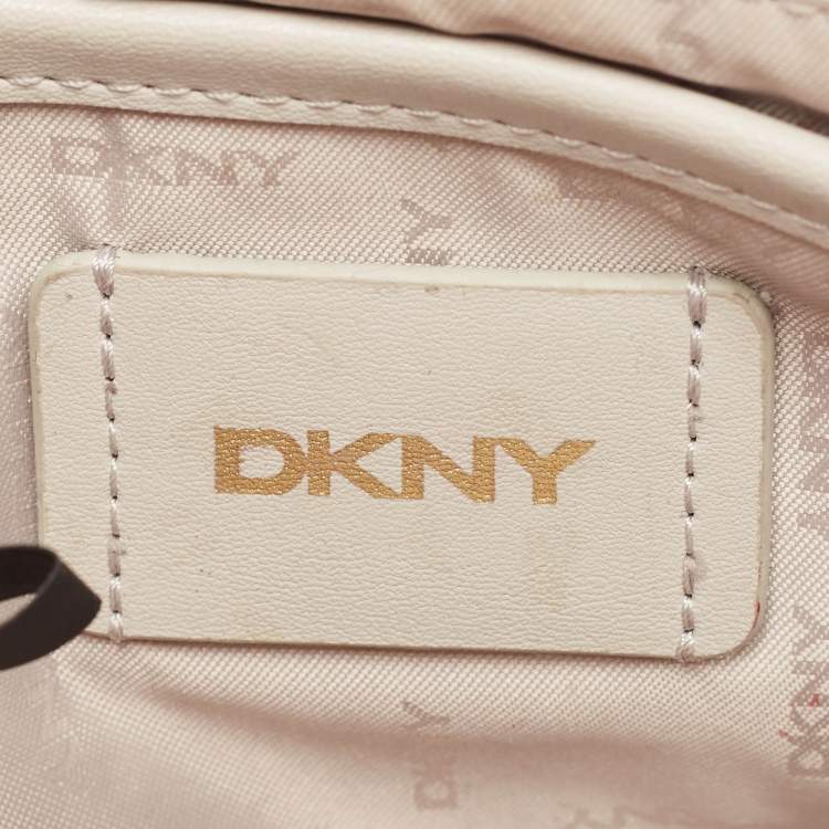 Pre Owned DKNY Grey Leather Chevron Chain Clutch