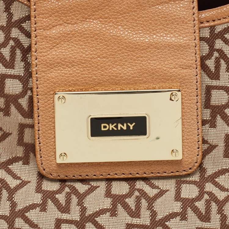 Pre Owned DKNY Beige Signature Fabric and Leather Town and Country Hobo