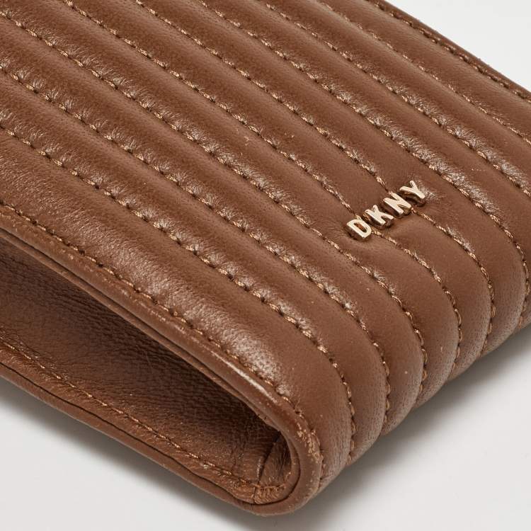 مملوكة مسبقًا DKNY Brown Leather Phone Crossbody Bag