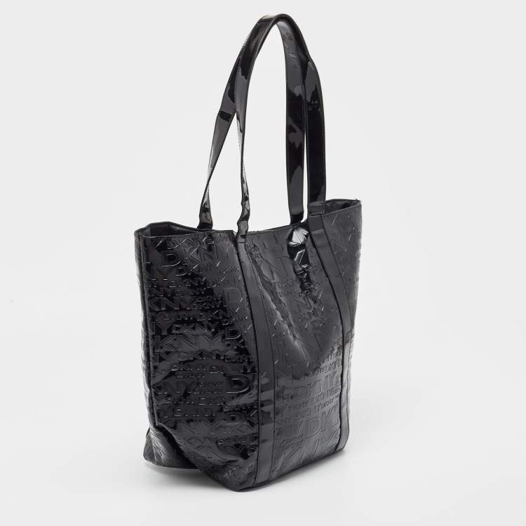 مملوكة مسبقًا DKNY Black PVC Logo Embossed Shopper Tote