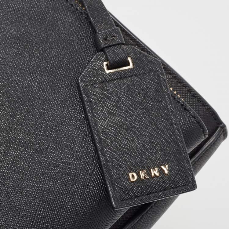 Pre Owned DKNY Black Leather Front Zip Crossbody Bag