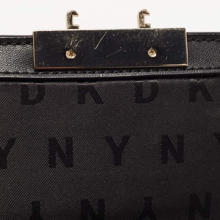 Pre Owned DKNY Black Leather Pushlock Flap Chain Crossbody Bag