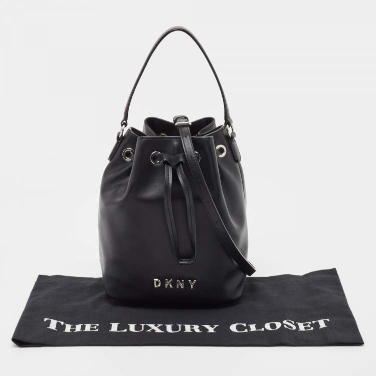 Pre Owned DKNY Black Leather Medium York Winnie Bucket Bag