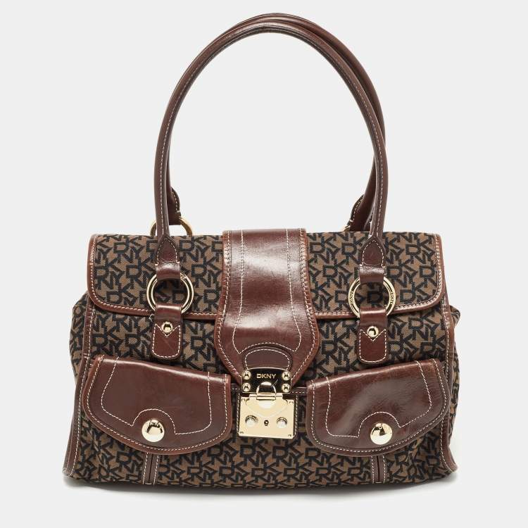 https://cdn.theluxurycloset.com/uploads/opt/products/750x750/luxury-women-dkny-used-handbags-p916567-019.jpg