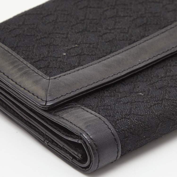 Pre Owned DKNY Black Signature Canvas and Leather Continental Wallet