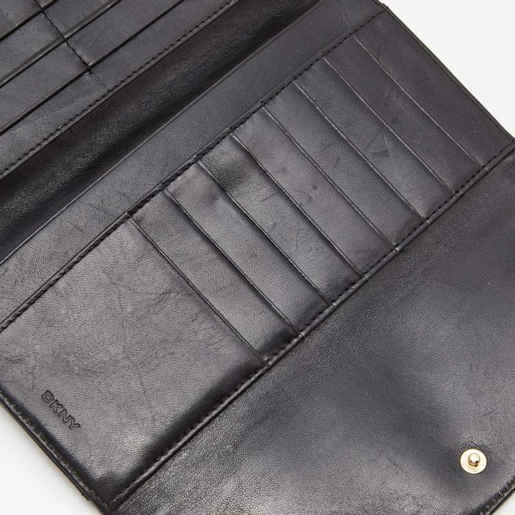 Pre Owned DKNY Black Signature Canvas and Leather Continental Wallet