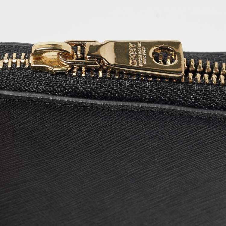 Pre Owned DKNY Black Leather Bryant Park Zip Around Continental Wallet