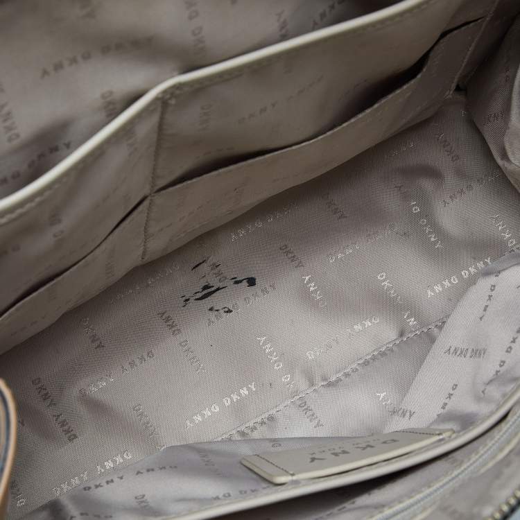 Pre Owned DKNY Beige Leather Large Bryant Chain Zip Tote