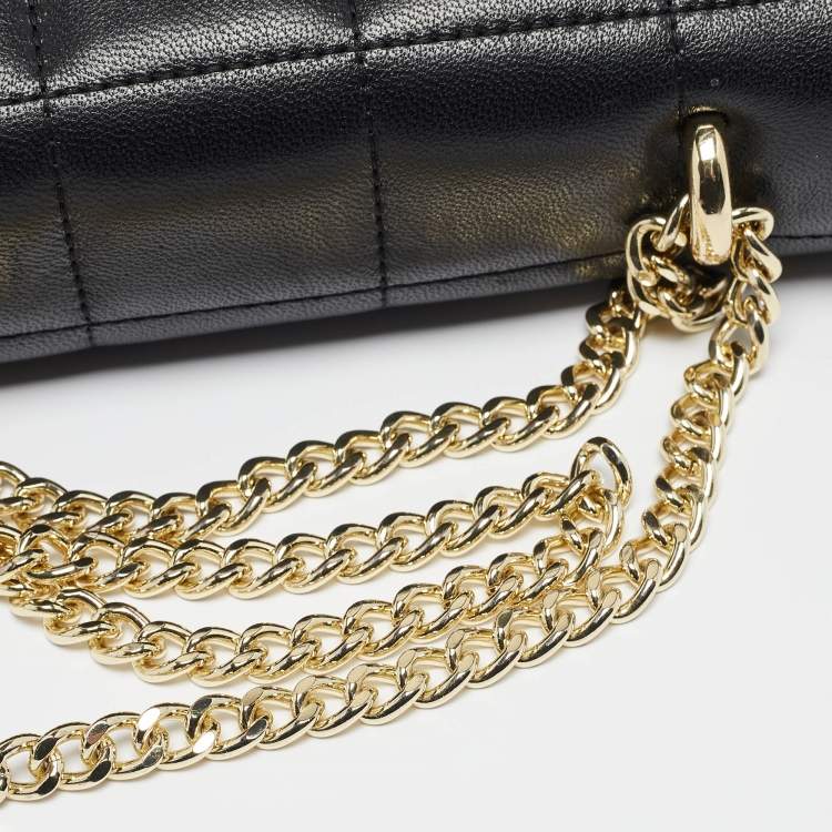 مملوكة مسبقًا DKNY Black Quilted Leather Flap Shoulder Bag