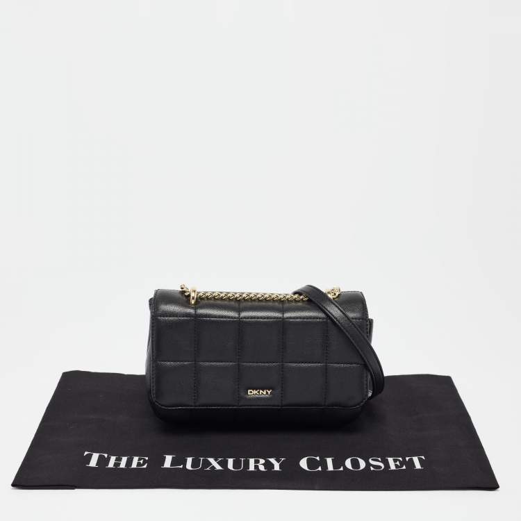 مملوكة مسبقًا DKNY Black Quilted Leather Flap Shoulder Bag