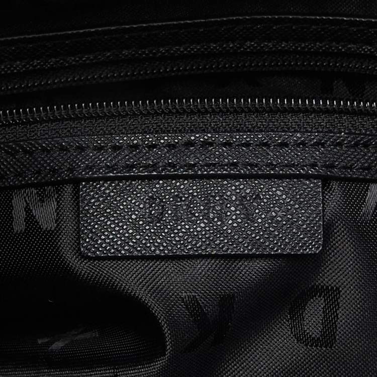 Pre Owned DKNY Blue Leather Julius MD Zip Tote
