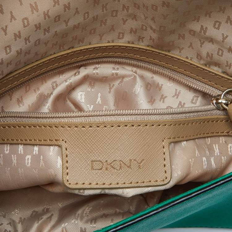 Pre Owned DKNY Green Leather Bryant Flap Crossbody Bag