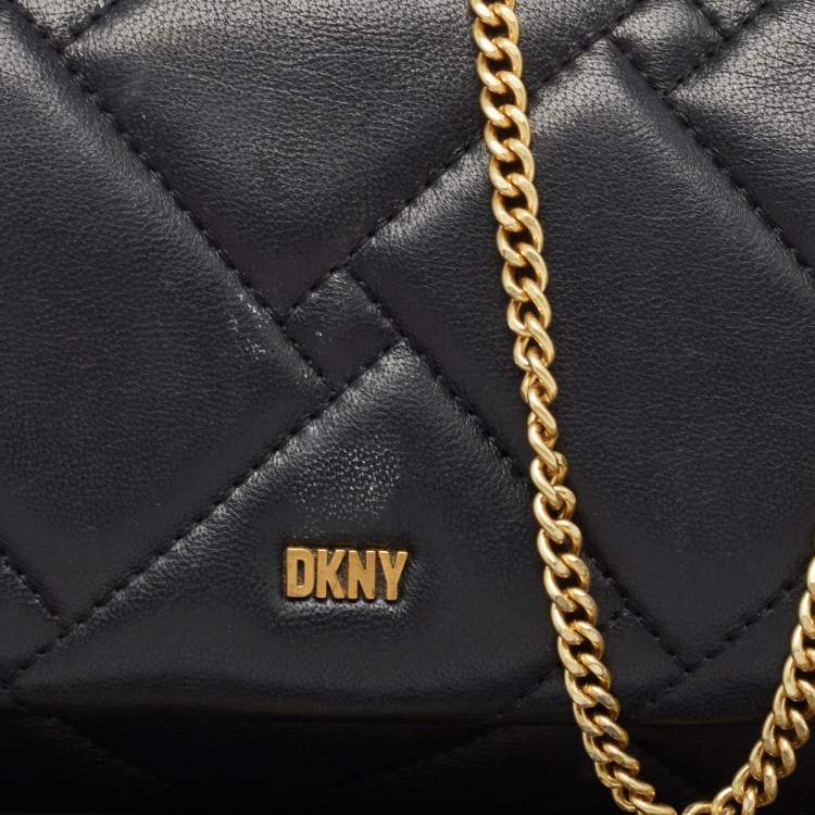 Pre Owned Dkny Black Quilted Leather Willow Chain Clutch