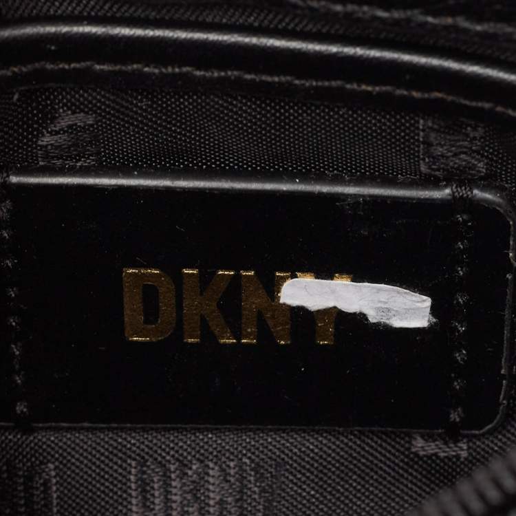 Pre Owned Dkny Black Quilted Leather Willow Chain Clutch