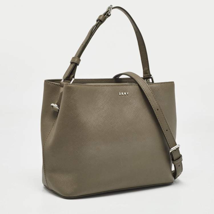 Pre Owned DKNY Beige Leather Bryant Bucket Bag